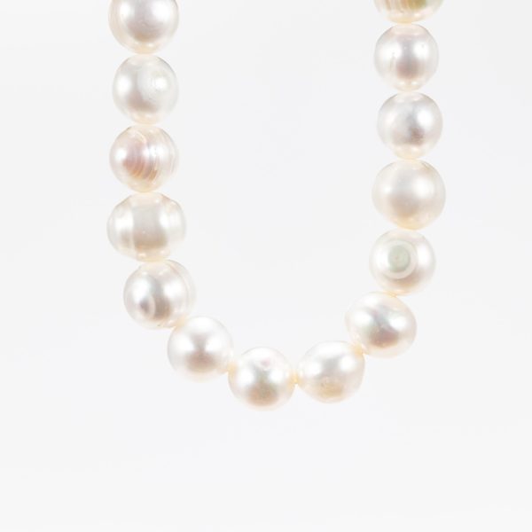 dingeltje klatergoud - chunky pearls details